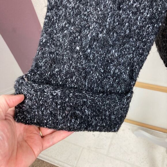 Anthropologie Oversized V neck chunky black flecked sweater w/ bell sleeves - Picture 5 of 9